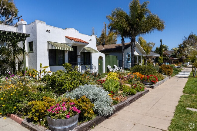 Lush landscapes make up most of Ocean Beach sidewalks.