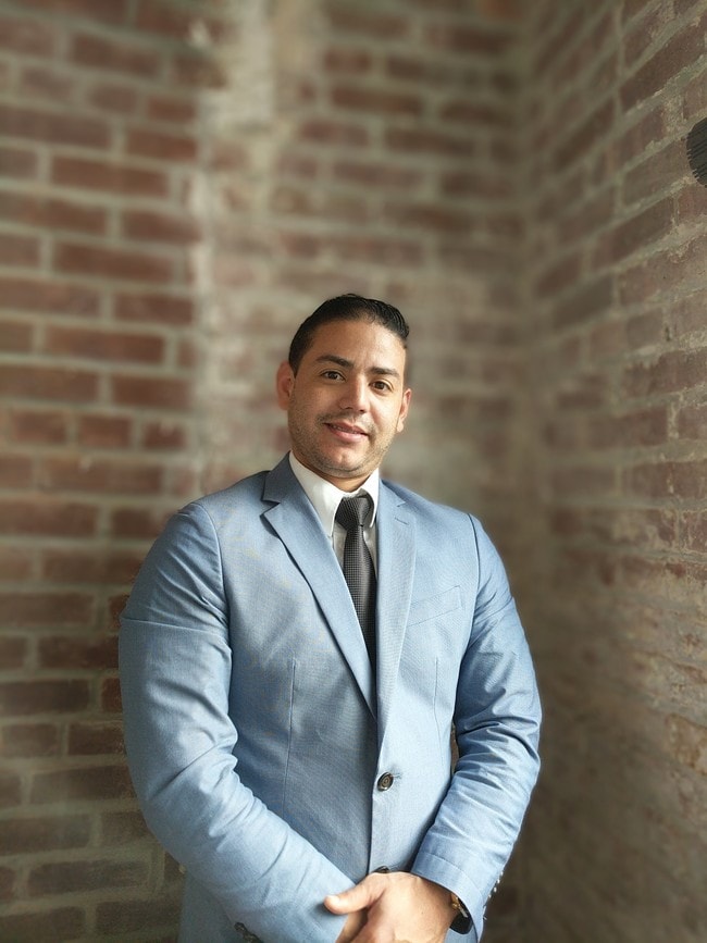 Agent Photo