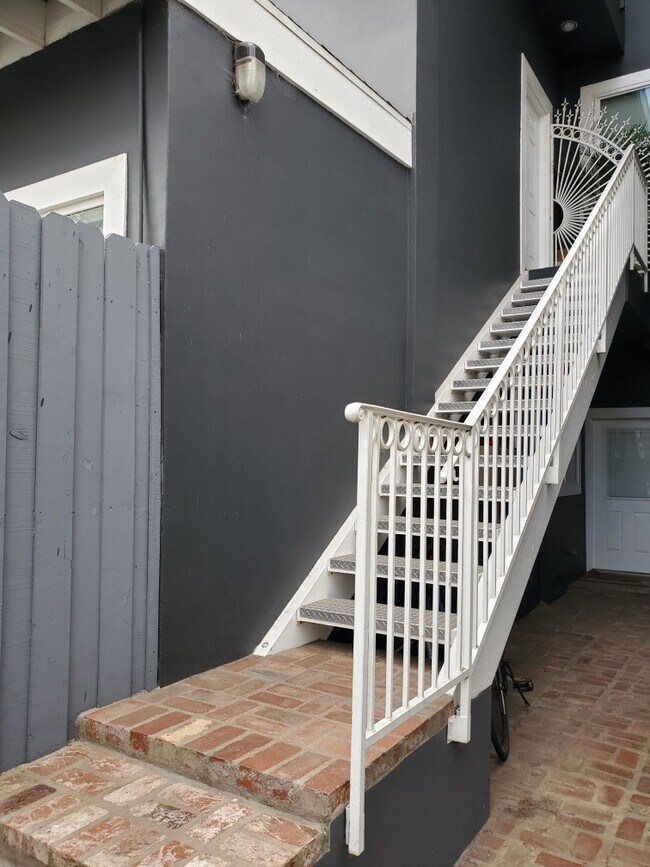 4431 S Centinela Ave Unit 3, Los Angeles, CA 90066