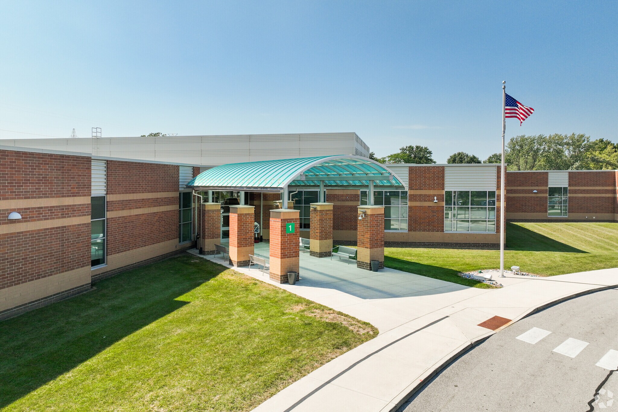 Glen Acres Elementary Entrance