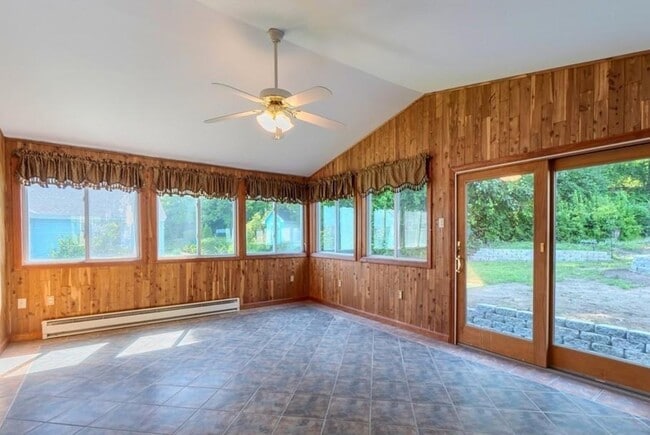 142 E Meadow Rd, Lowell, MA 01854 - photo 7