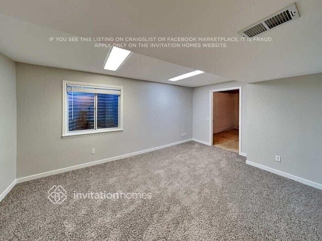 22039 E Princeton Cir, Aurora, CO 80018 - photo 7