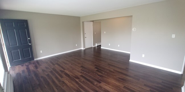 2809 W 13 Mile Rd unit 3, Royal Oak, MI 48073 - photo 5