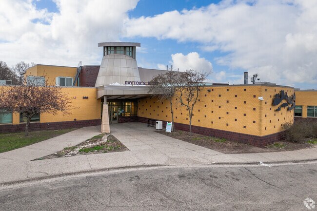 The school enrolls 87% economically disadvantaged students.