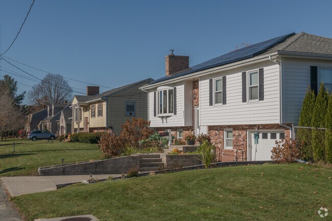 Raised ranch homes in the Acushnet / Pine Hill neighborhood lend a suburban flair to the area.