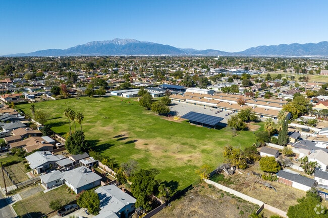 Your kids will never want to leave the playground at Ulysses Grant Elementary School.