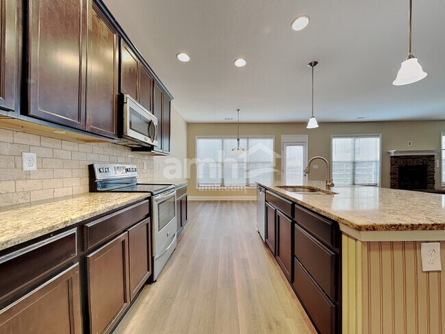 3419 Greentree Ln, Knoxville, TN 37931 - photo 4