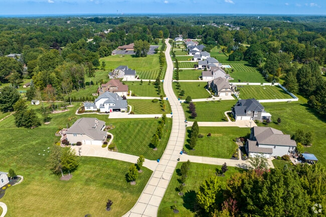 Many streets in Willoughby Hills have no outlet providing quiet streets with no through traffic.