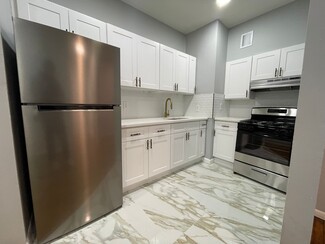 121 Wade St, Jersey City, NJ 07305