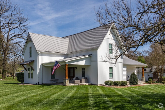 Home on Boss Irwin Lane in Andersonville, TN