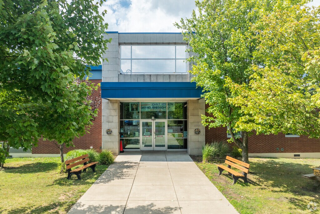John F Kennedy Elementary School earns an overall C grade from niche.com.