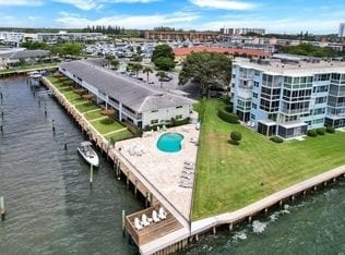 68 Yacht Club Dr unit Marina Harbour, North Palm Beach, FL 33408 - photo 1