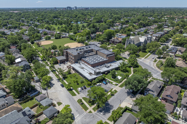 William Hatch Elementary School is located in Oak Park, IL.