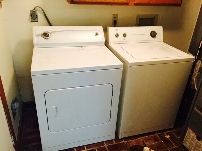 763 Grant St, Lawrence, KS 66044 - photo 5