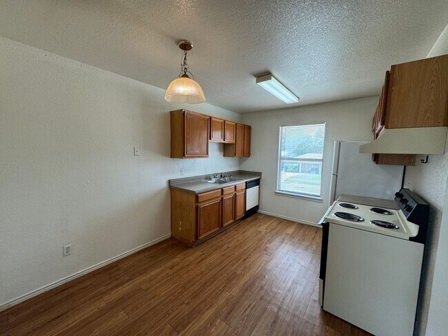 1906 Windward Dr unit B, Killeen, TX 76543 - photo 4