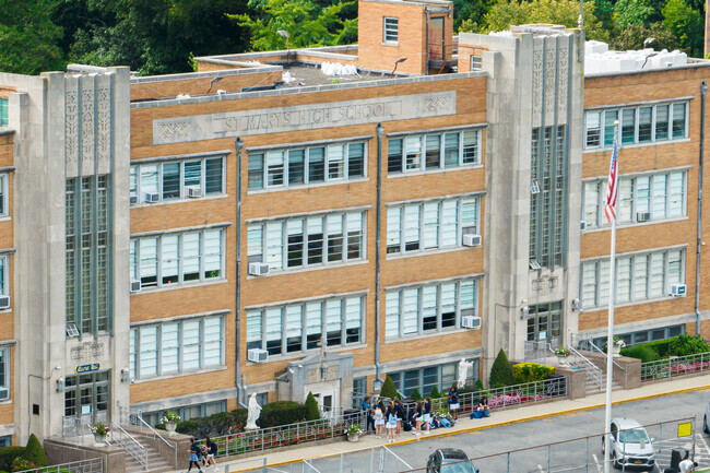St Mary's College Preparatory High School has been one of the top high schools in Manhasset sinc