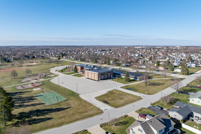 Meadowview Elementary School has a lovely campus for students to enjoy.