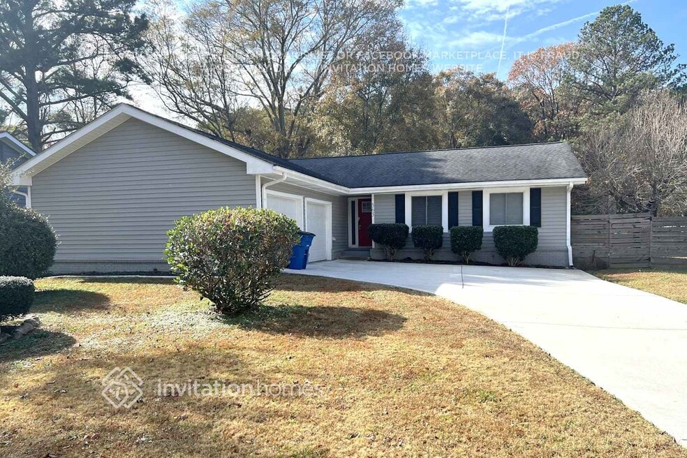 565 Lakeridge Cir SE, Conyers, GA 30094 - photo 1