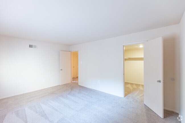 Fox Rest, Richmond, VA 23228 - photo 6