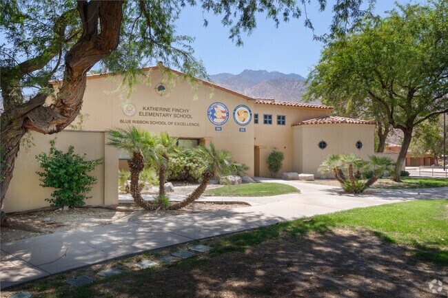 Katherine Finchy Elementary School serves elementary students of Oasis del Sol.