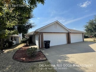 3515 Brittany Ct, Moore, OK 73160