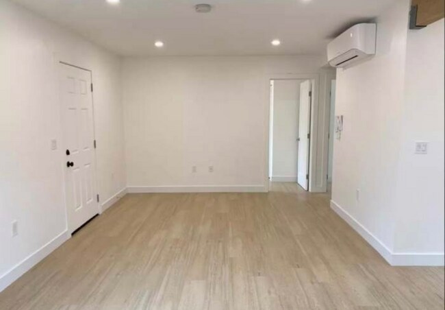 1249 Division St unit A, Oceanside, CA 92054 - photo 3