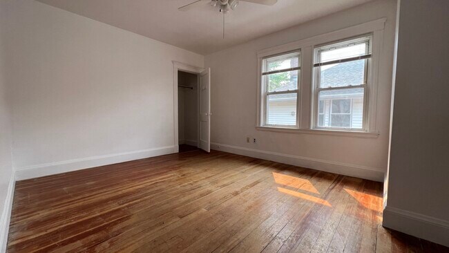 24 Chetwynd Rd unit 2, Somerville, MA 02144 - photo 4
