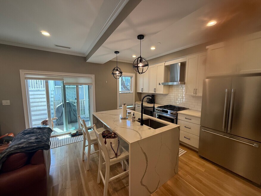 177 London St unit 1, Boston, MA 02128 - photo 1