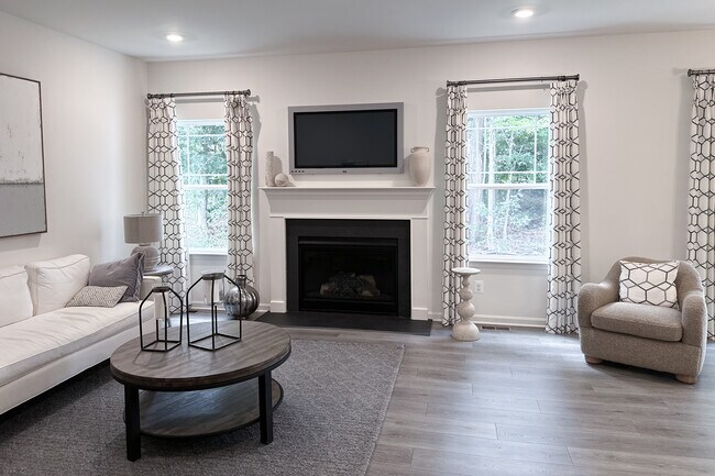 11-56 Red Cloud Loop, Elkton, MD 21921 - photo 4