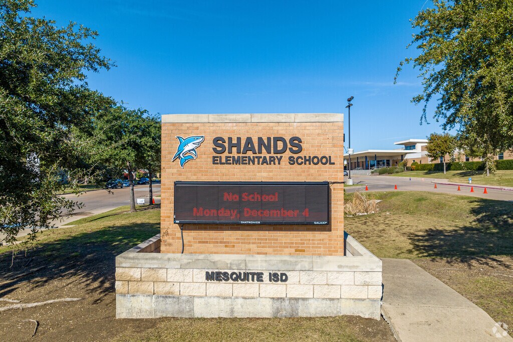 Shands Elementary School in the Casa View neighborhood of Mesquite.