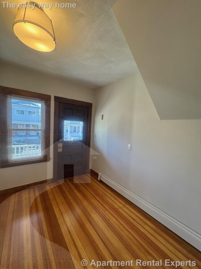 29 Frederick Ave unit 1, Medford, MA 02155 - photo 3