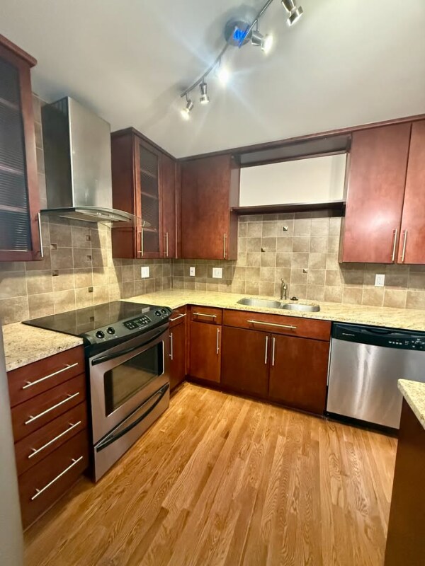 4213 Clark Ave unit 4, Kansas City, MO 64111 - photo 2