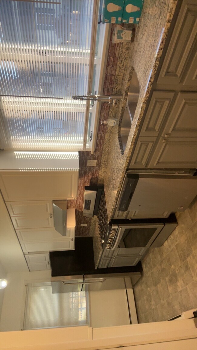 1309 Smith St unit 1309 Smith St. Unit, Providence, RI 02908 - photo 3