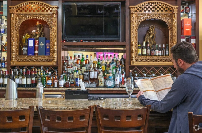 Madras Grill, located near Pine Hill in Chelmsford, offers a flavorful array of international Indian cuisine, featuring both North and South Indian specialties in a warm, inviting atmosphere.