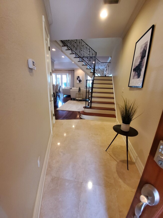 4907 Bayshore Blvd, Tampa, FL 33611 - photo 4