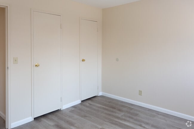 Park Lake Village, Parsippany, NJ 07054 - photo 6