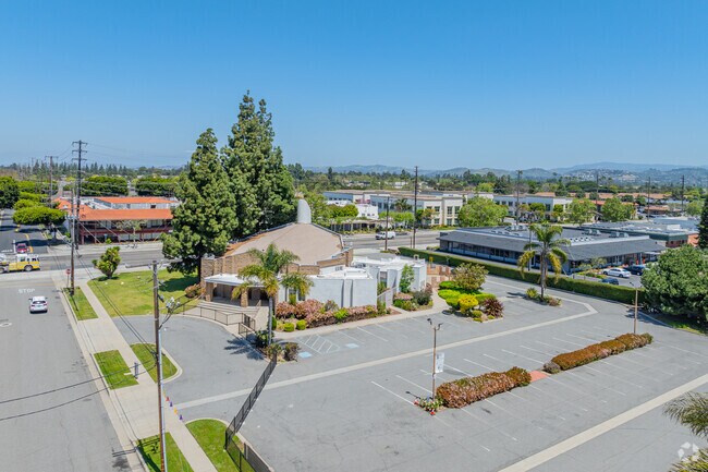Elevated view of Irvine Hebrew Day School.