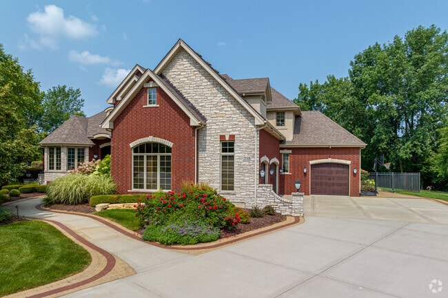 Newly constructed 21st century homes are available in Mokena with many options to choose from.