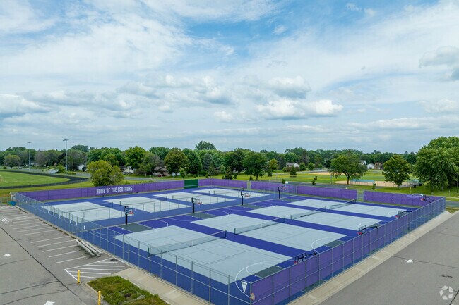 Brooklyn Center High School offers many extra curricular activities.