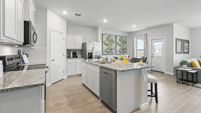 9649 McClane Farm Dr, Crowley, TX 76036 - photo 5