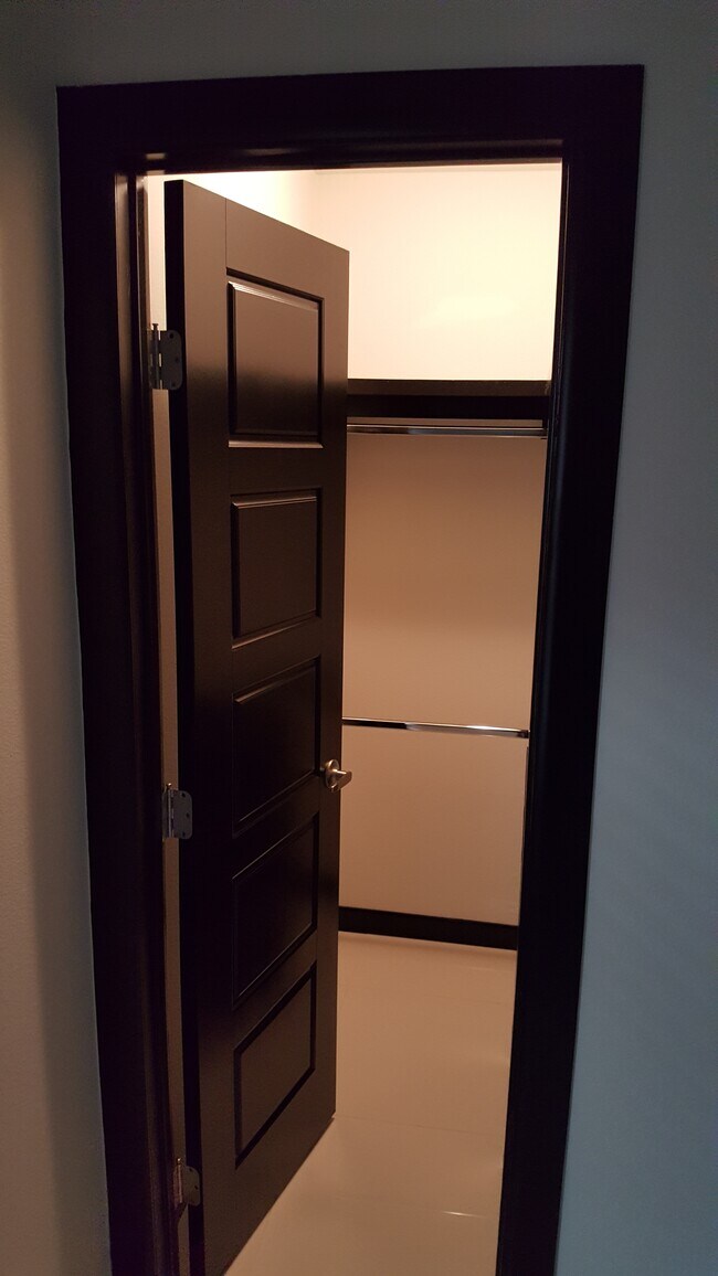 1212 White Oak Dr unit 1, Edinburg, TX 78541 - photo 3