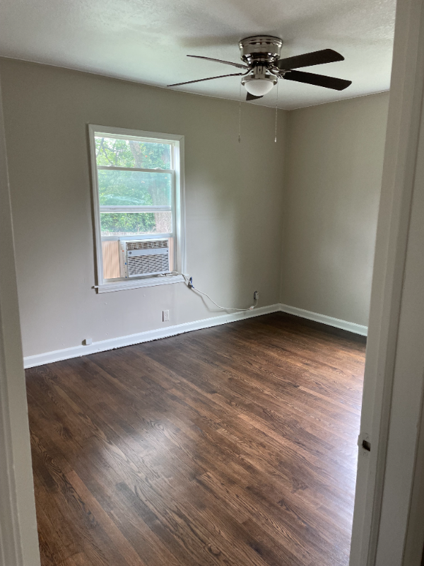 605 W Mechanic St Unit 4 Plex, Harrisonville, MO 64701