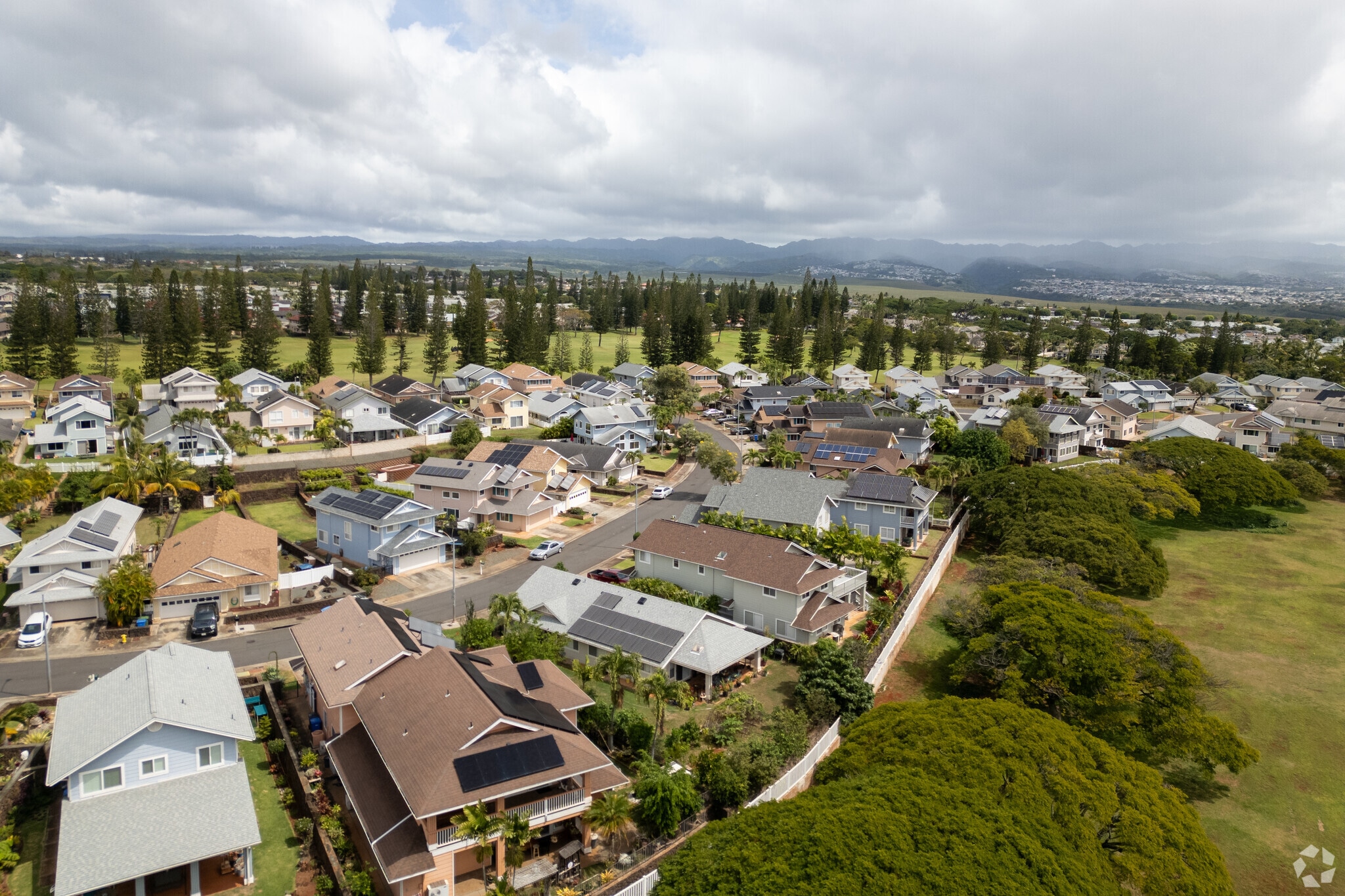 Royal Kunia is home to a diverse population, reflecting Hawaii's multiculturalism.