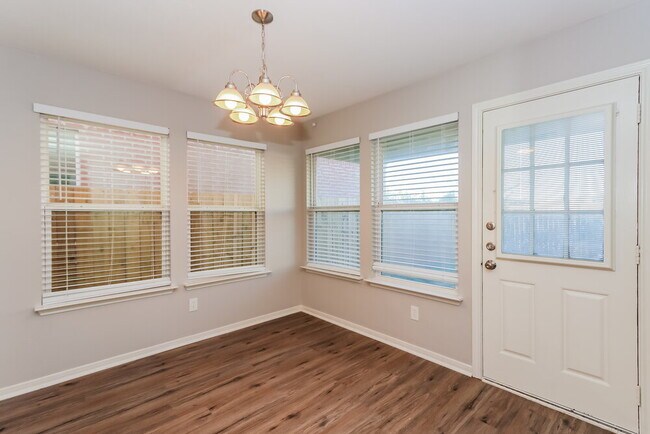 2406 Glenholly Park Dr, Sugar Land, TX 77498 - photo 7