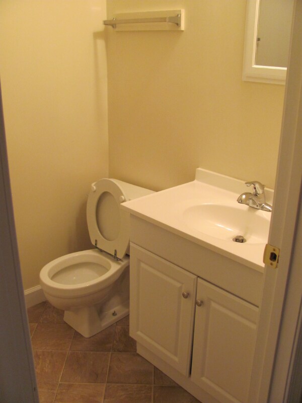 85 N High St unit D-1, Harrisonburg, VA 22802 - photo 6