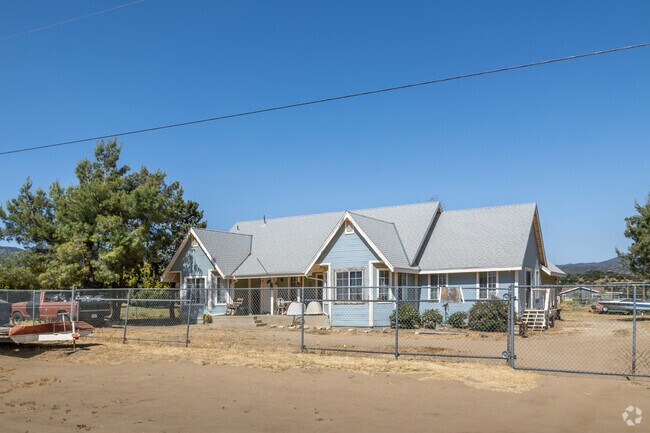 Many neighborhoods in Anza sit on large lots with unpaved roads.