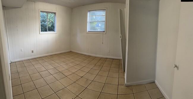 Bedroom4 in basement