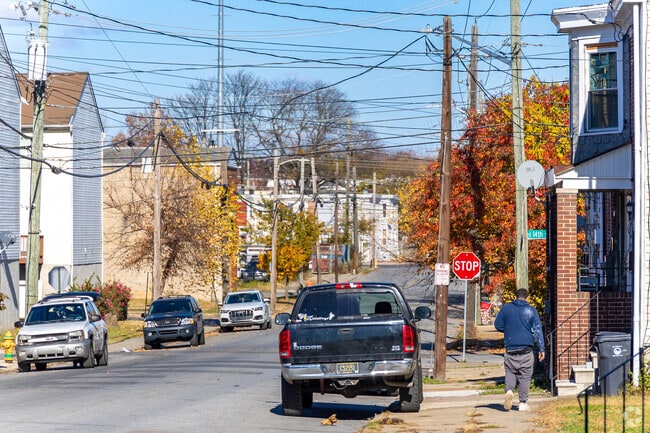 11th Street Bridge offers walkable blocks with bus access to downtown Wilmington.