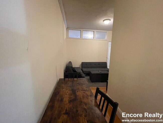 19 Thatcher St unit 66-5, Brookline, MA 02446 - photo 5