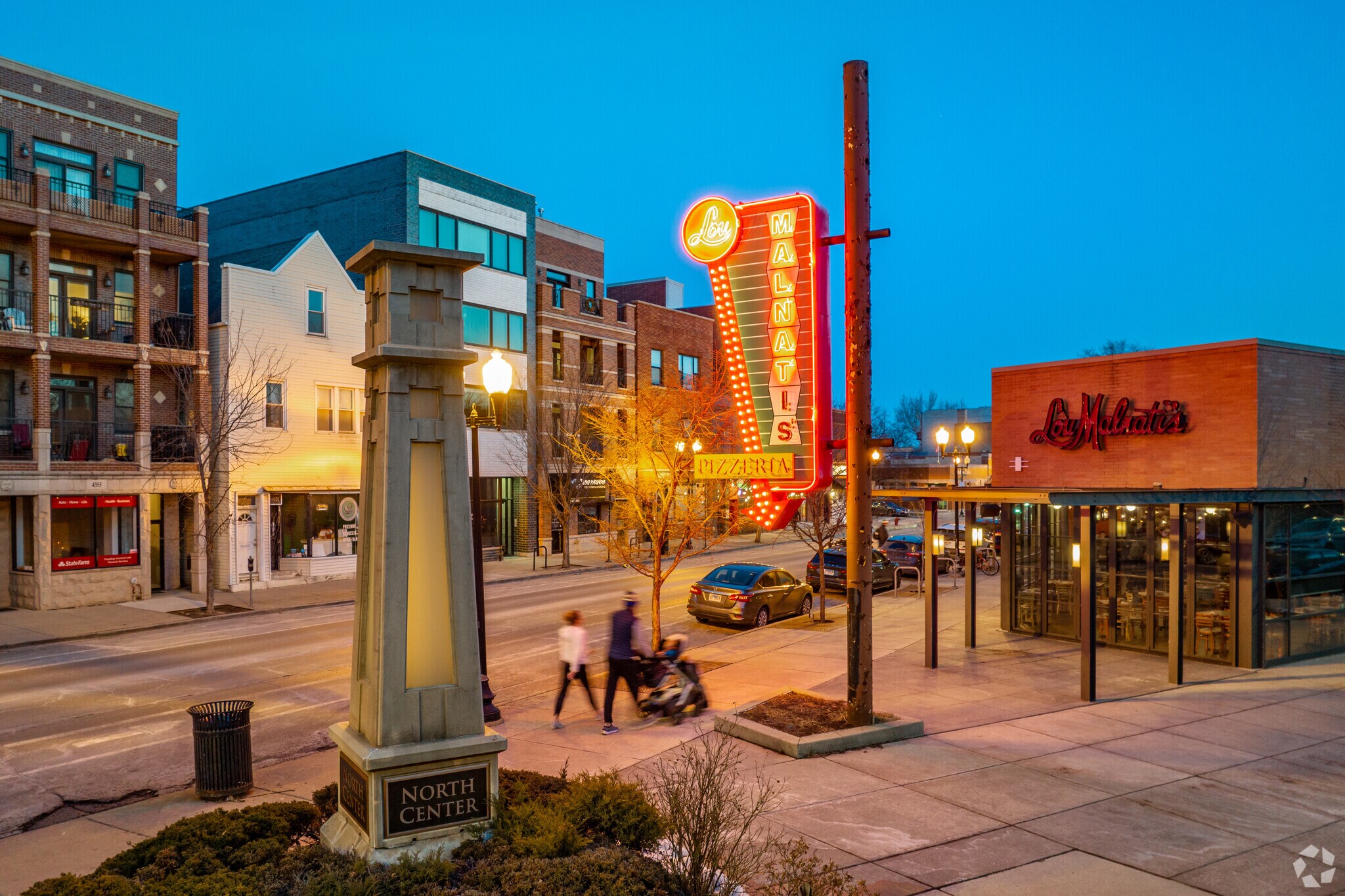 Lincoln Ave is the primary hub for North Center's family friendly nightlife.